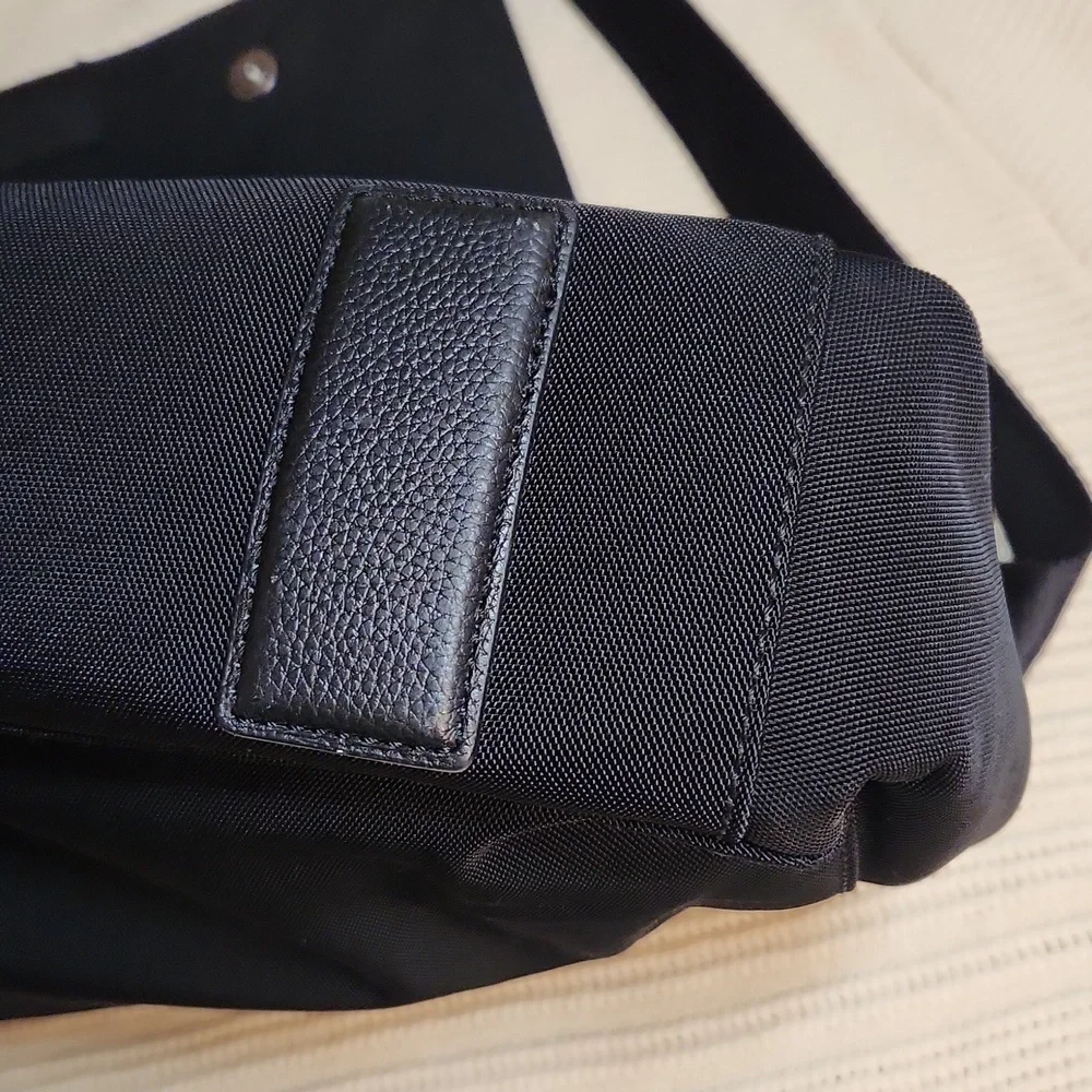 Banana Republic black canvas messenger laptop bag
